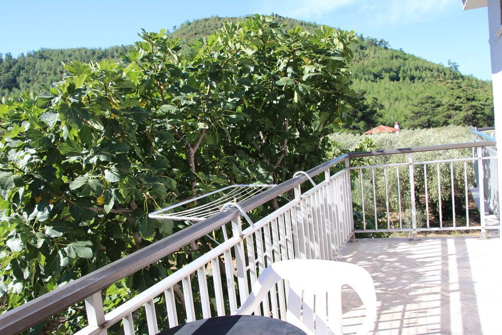 Doukas Hotell Skala Rachoni  Exteriör bild