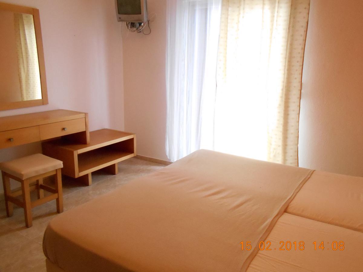 Doukas Hotell Skala Rachoni  Exteriör bild