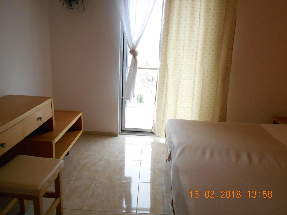 Doukas Hotell Skala Rachoni  Exteriör bild