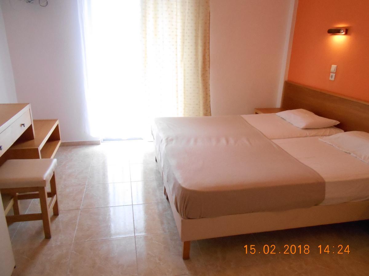 Doukas Hotell Skala Rachoni  Exteriör bild